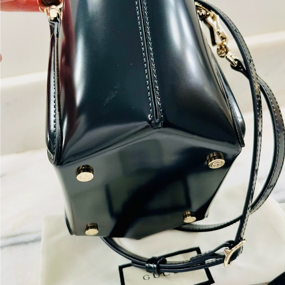 Gucci Black Patent Leather in Bag with Bamboo Handle - Picture 9 of 14